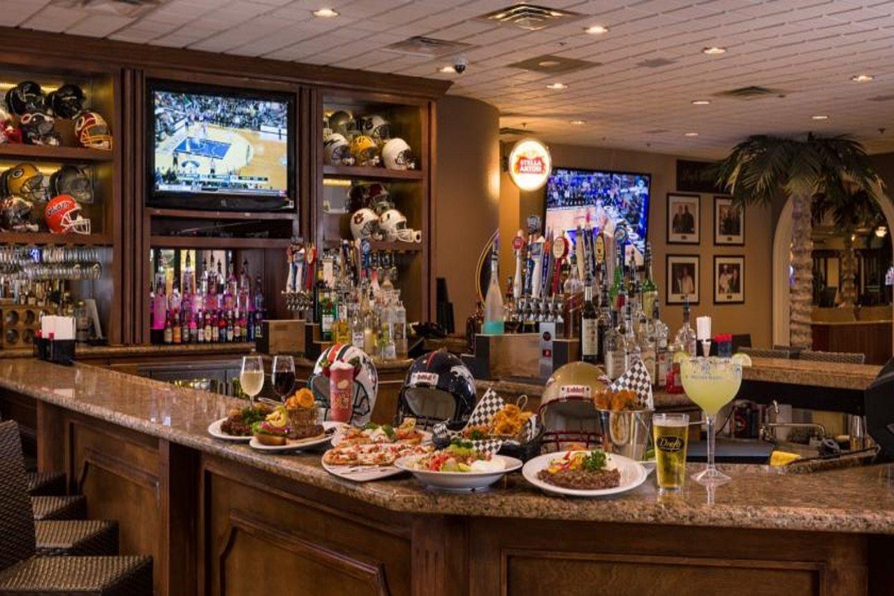 Westgate Town Center Hotel Four Corners Екстериор снимка